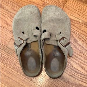 Taupe Suede Boston Birkenstock’s size 37